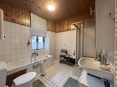 Badezimmer mit Tageslichtfenster - 