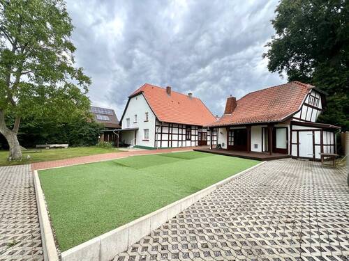 Terrasse und Hofansicht - Bauernhaus, Landhaus mit 207,00 m² in Stemwede-Dielingen zum Kaufen