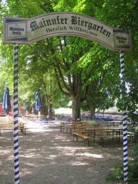 Biergarten hinein - 