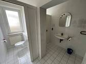 WC - 