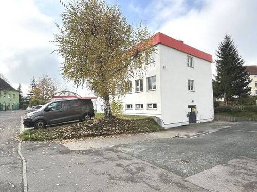 Ansicht mit Zufahrt Untergeschoss - 1 Zimmer Büro in Zwickau