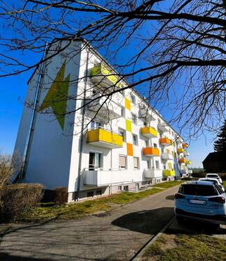 Titelbild - 'Wohnen, wo andere Urlaub machen - Ihr neues Zuhause erwartet Sie!'