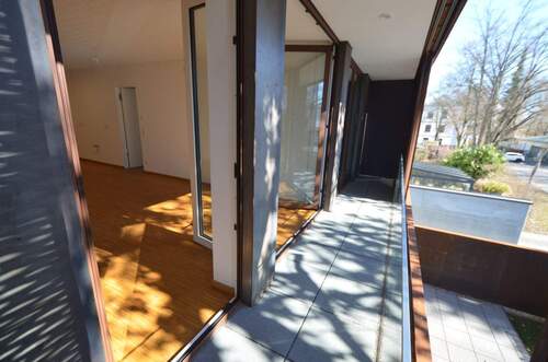 Südbalkon - 4 Zimmer Etagenwohnung zur Miete in Regensburg