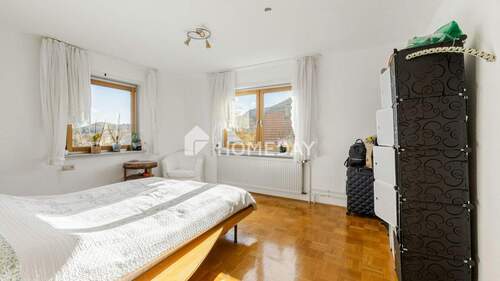 1. OG Schlafzimmer 1 1 - 