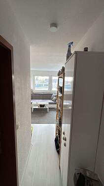Blick vom Eingang - Etagenwohnung mit 33,80 m² in Duisburg zur Miete