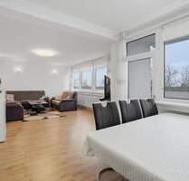 Großzügige 4-Zimmer-Wohnung mit großem Balkon und Garage - 101 m² Wohnkomfort - Mönchengladbach Schrievers