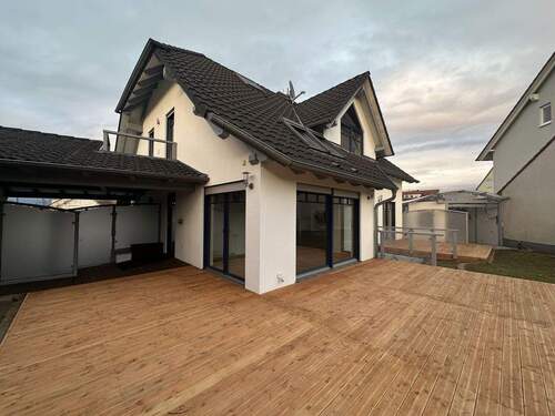 Haus Gartenansicht - 