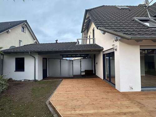 Haus Gartenansicht - 