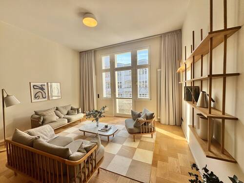 Wohnbereich - 4 Zimmer Etagenwohnung zum Kaufen in Berlin