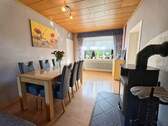 Wohn- und Esszimmer - 