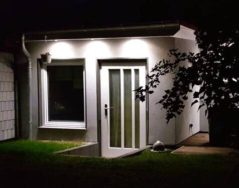 Terrassenausgang - Modernes Einfamilienhaus mit Garten und Einbauküche