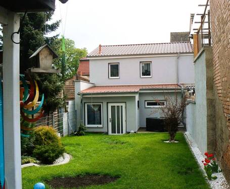 Ansicht vom Garten auf Hausrückseite - 4 Zimmer Reihenendhaus zum Kaufen in Artern