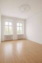 Wohnzimmer - 3 Zimmer Etagenwohnung zum Kaufen in Berlin