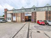 Halle 1 - 