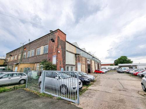 Blick auf Halle 1 - 