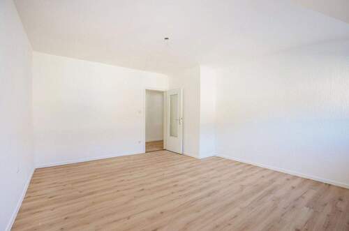 Wohnraum - 1 Zimmer Etagenwohnung zum Kaufen in Köln