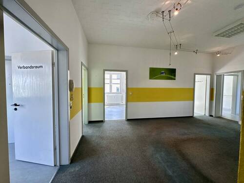 Empfang EG - Mehrfamilienhaus, Wohnhaus mit 340,00 m² in Löhne zum Kaufen