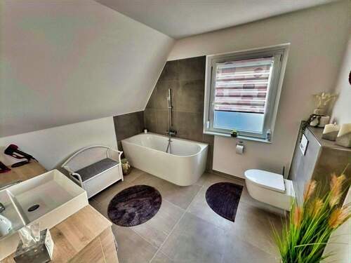 Badezimmer Dachgeschoss - 