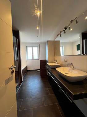 Badezimmer Wohnung 1.OG - 