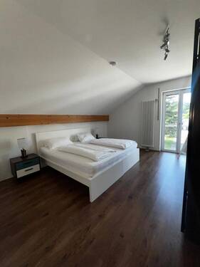Schlafzimmer DG - Mehrfamilienhaus, Wohnhaus mit 450,00 m² in Bad Birnbach zum Kaufen