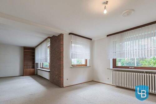 Wohnzimmer - 6 Zimmer Einfamilienhaus in Kronshagen