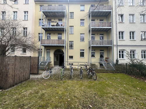 Hoffassade - Etagenwohnung mit 85,30 m&sup2; in Berlin - Friedrichshain zum Kaufen