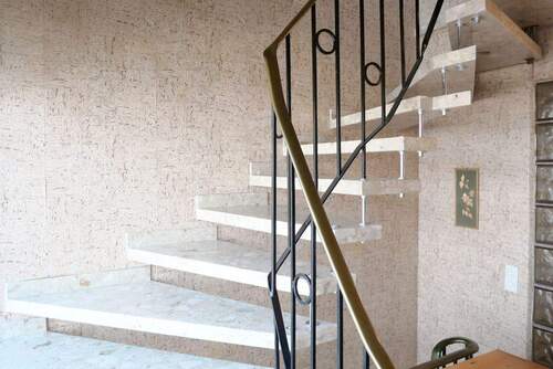 Treppenaufgang zum OG - 