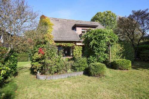 Außenansicht - 7 Zimmer Einfamilienhaus in Wilhelmshaven-Neuende