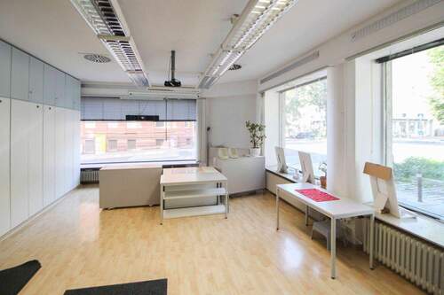 Raum 1 - Büro zum Kaufen in Stuttgart