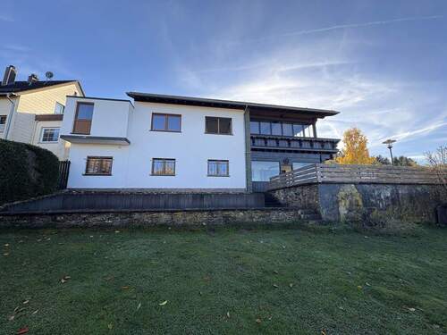 Rückansicht - 5 Zimmer Mehrfamilienhaus, Wohnhaus in Jünkerath