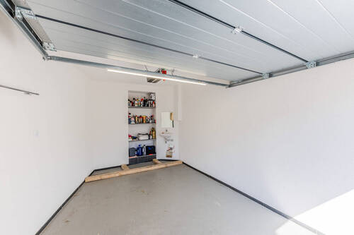 Garage - 