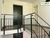 Treppenhaus/ Aufzug - 