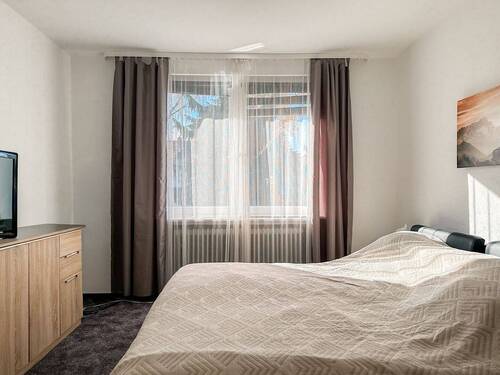 Schlafzimmer 1. OG - 