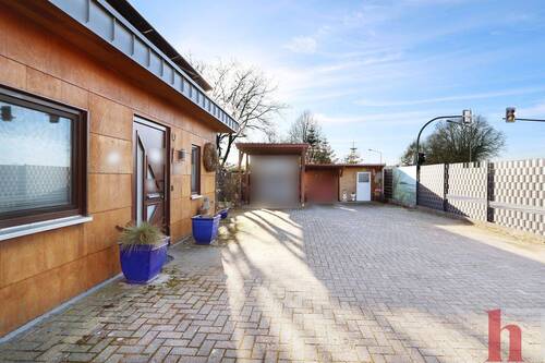 Außen III Anbau 37c - 