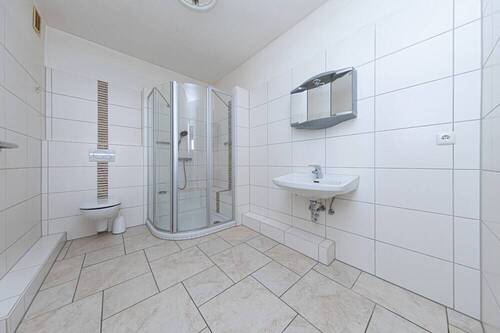 Innenliegendes Duschbad - 