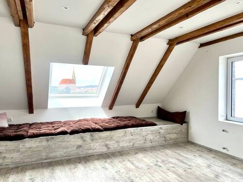 Dachgeschoss - 1 Zimmer Mehrfamilienhaus, Wohnhaus zum Kaufen in Neuötting