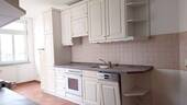 Blick in die Küche - 3 Zimmer Etagenwohnung zur Miete in Riesa