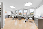 Zahnarztpraxis 1. OG - 