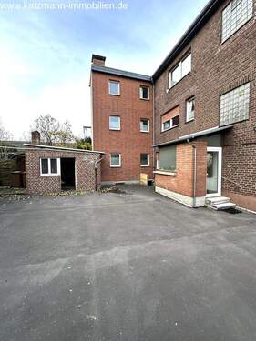 MFH mit Eingang zur Wohnung im EG - 