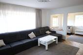 Wohnzimmer - 6 Zimmer Einfamilienhaus zum Kaufen in Balingen
