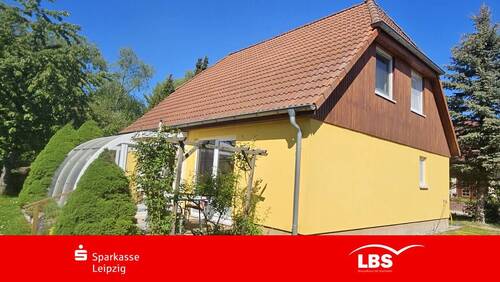 Süd/Ostansicht - Gemütliches Haus in grüner Lage.