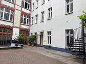 IMG_7553 2 - Office im grünen Innenhof - 2.225,00 EUR Kaltmiete,