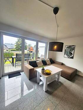 Wohnzimmer - 3 Zimmer Etagenwohnung zum Kaufen in Lingen (Ems)