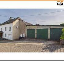 Familienfreundliches Wohnhaus mit vielseitig nutzbarer Halle und gepflegtem Garten - Brauneberg