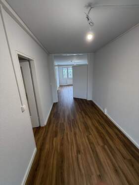 Flur - Etagenwohnung mit 60,00 m&sup2; in Kiel zur Miete