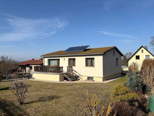 Bild 1 - Umfassend renoviertes Einfamielienhaus in NeustadtOrla OT Knau