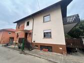 2-Familienhaus in Ortenberg - Großzügiges Zweifamilienhaus mit zwei Wohneinheiten und vielseitigem Potenzial
