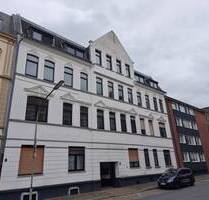Ein neuer Mieter wird für eine großzügige und lichtdurchflutete 3-Zimmer-Wohnung mit Küche in der beliebten Südstadt gesucht! Einzug ab sofort möglich - Wilhelmshaven Innenstadt