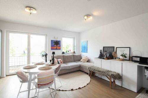 Wohnzimmer - Etagenwohnung mit 56,00 m² in München zum Kaufen