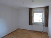 Schlafzimmer im Erdgeschoss - 6 Zimmer Doppelhaushälfte in Pforzheim